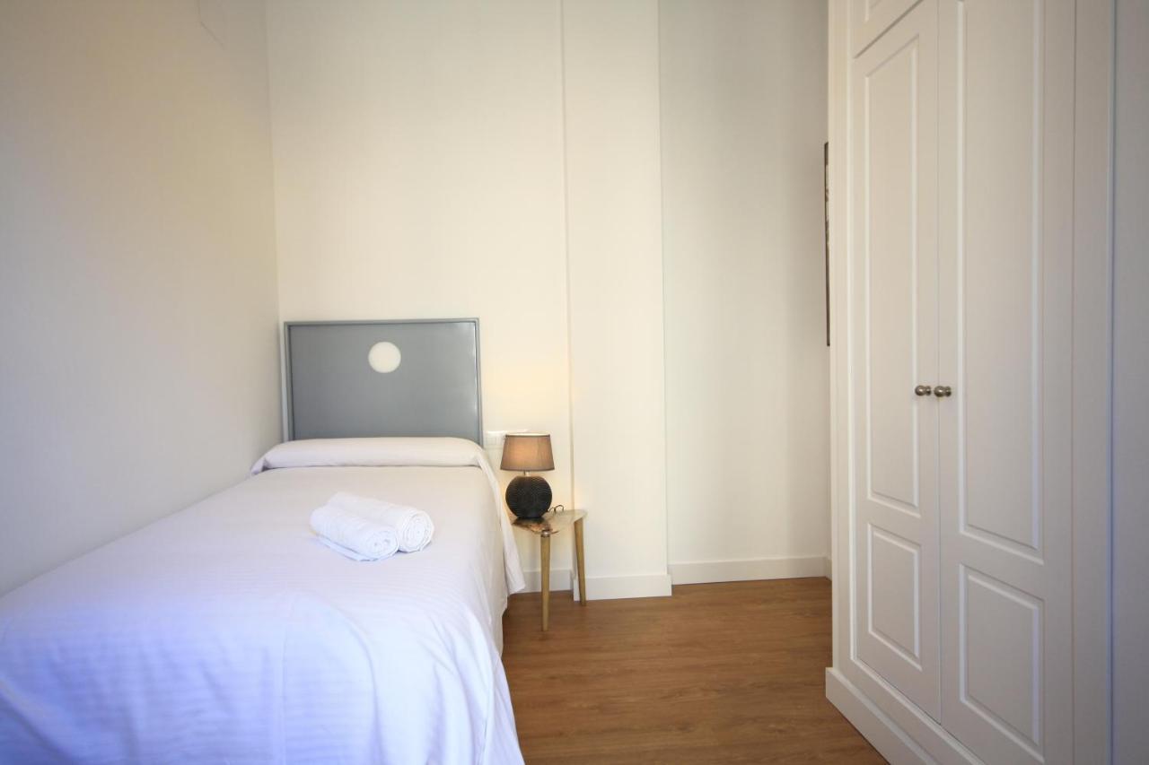 Apartamentos Setas Center Seville Luaran gambar